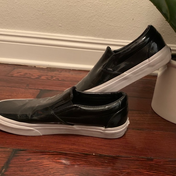 Custom vans - Picture 3 of 5